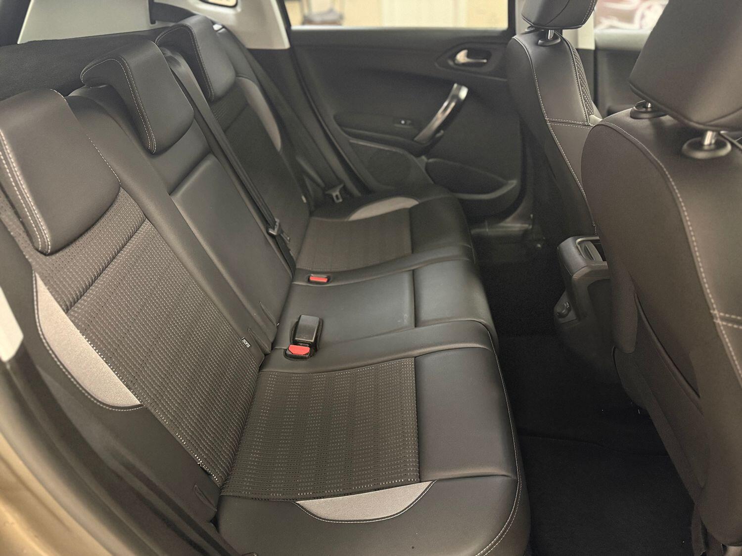 Used Peugeot 2008 2015 for sale - 76430944: Photo 10