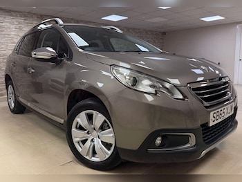 Used Peugeot 2008 2015 for sale - 76430944: Photo