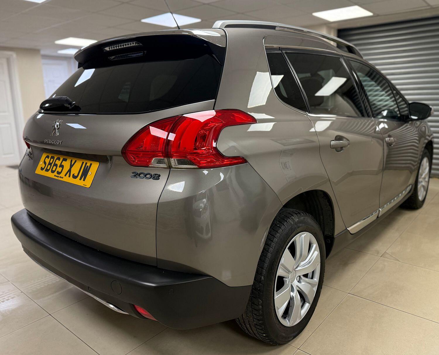 Used Peugeot 2008 2015 for sale - 76430944: Photo 4