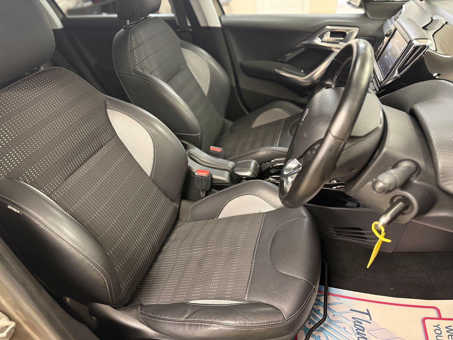 Used Peugeot 2008 2015 for sale - 76430944: Photo 8