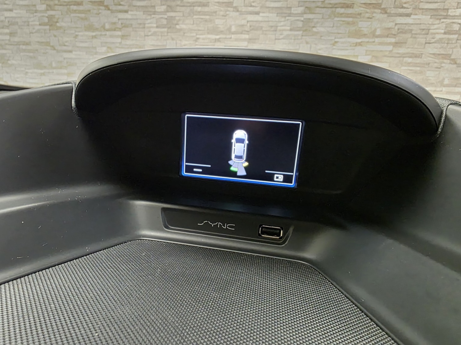 Used Ford C-Max 2015 for sale - 77991737: Photo 16