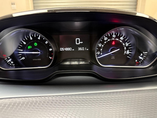 Used Peugeot 208 2018 for sale - 74380980: Photo 5