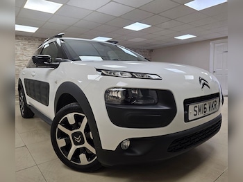 2016 - 1.2 PureTech Flair 5-Door