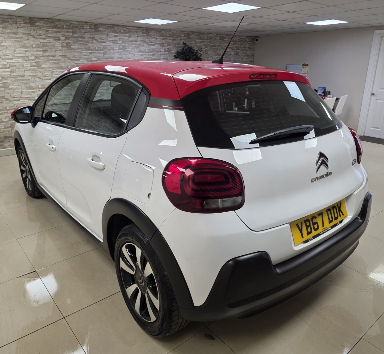 Used Citroen C3 2017 for sale - 77749885: Photo 4
