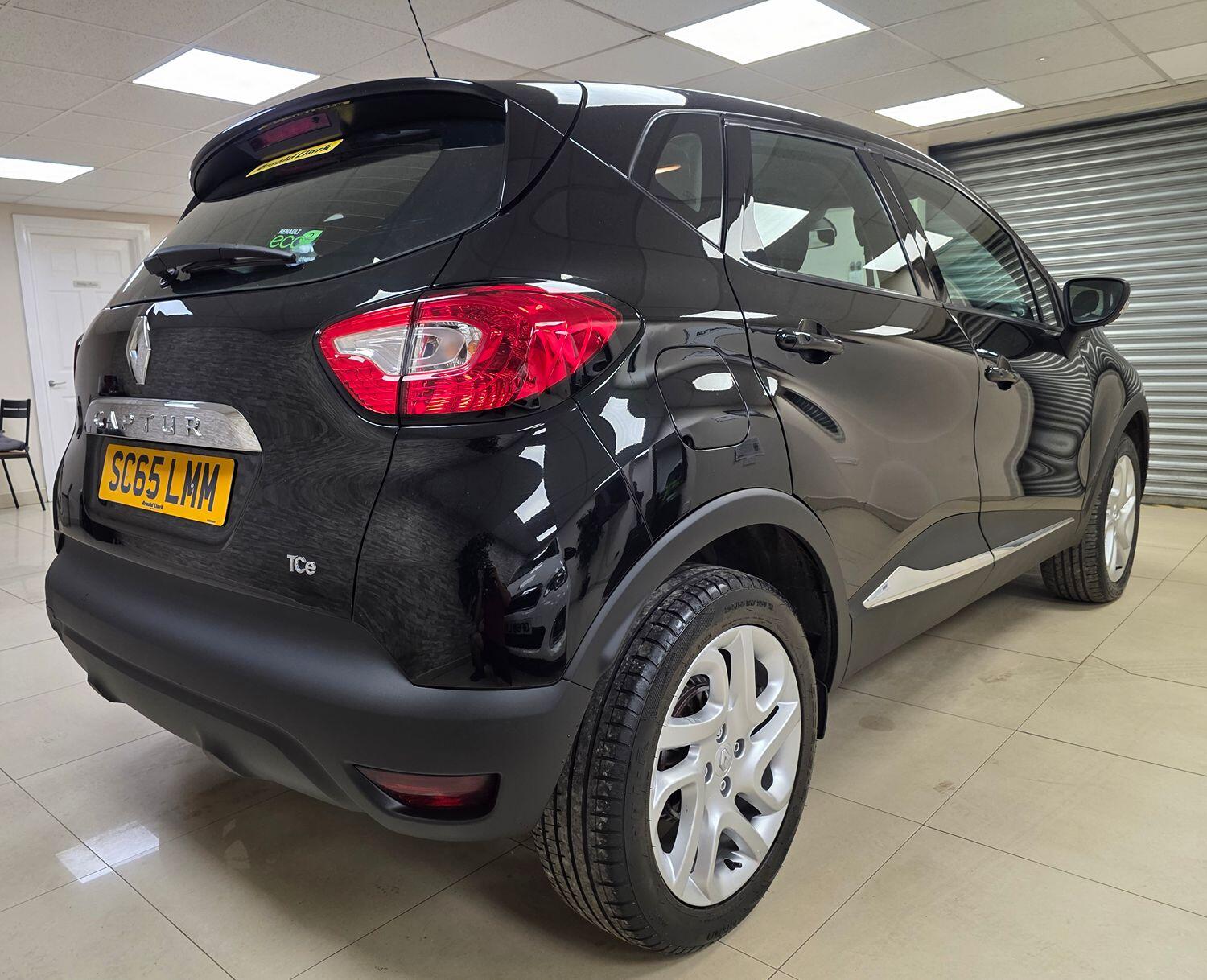 Used Renault Captur 2015 for sale - 76793058: Photo 4