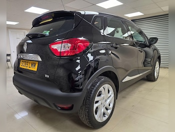 Used Renault Captur 2015 for sale - 76793058: Photo