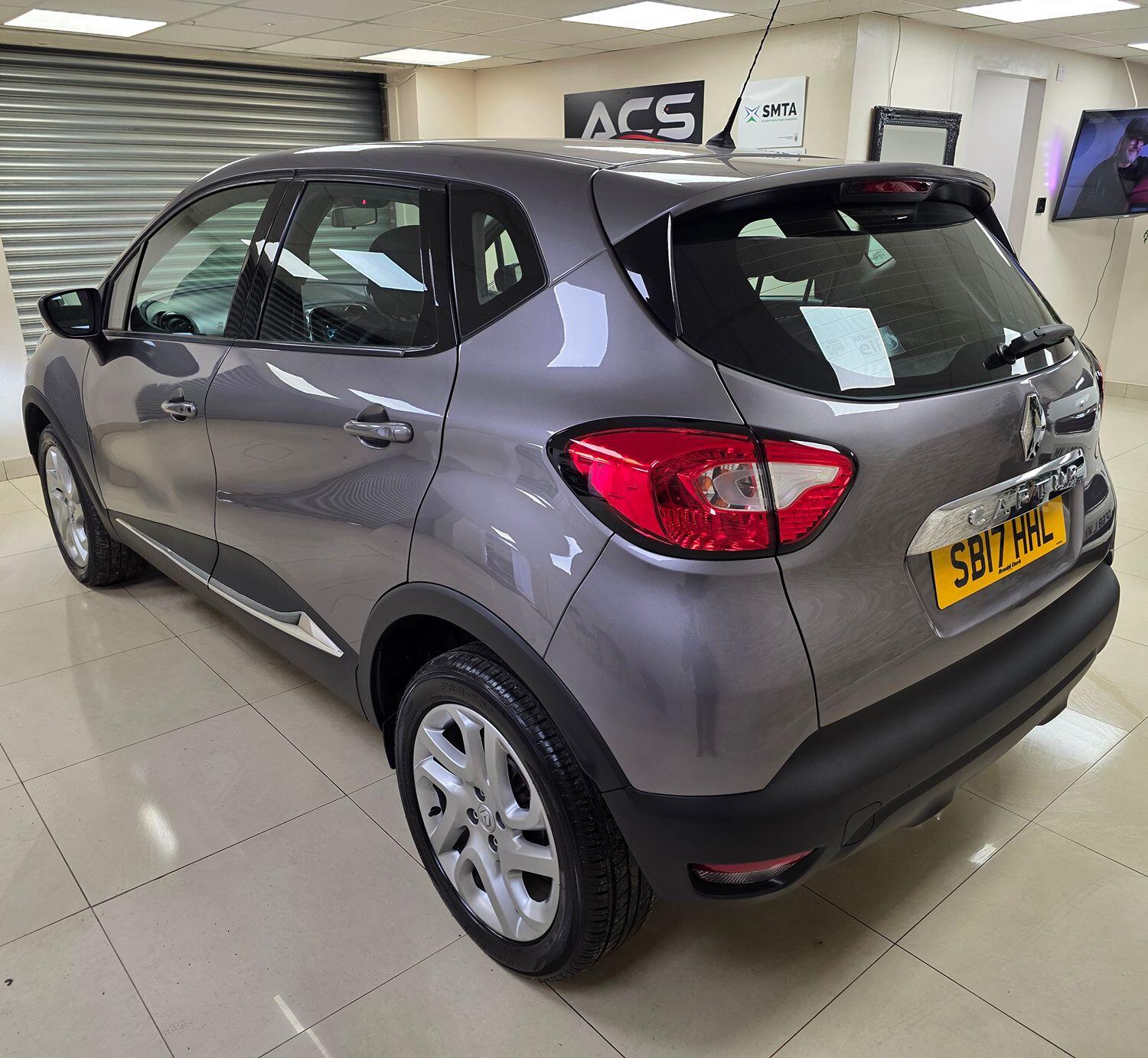 Used Renault Captur 2017 for sale - 76793065: Photo 4