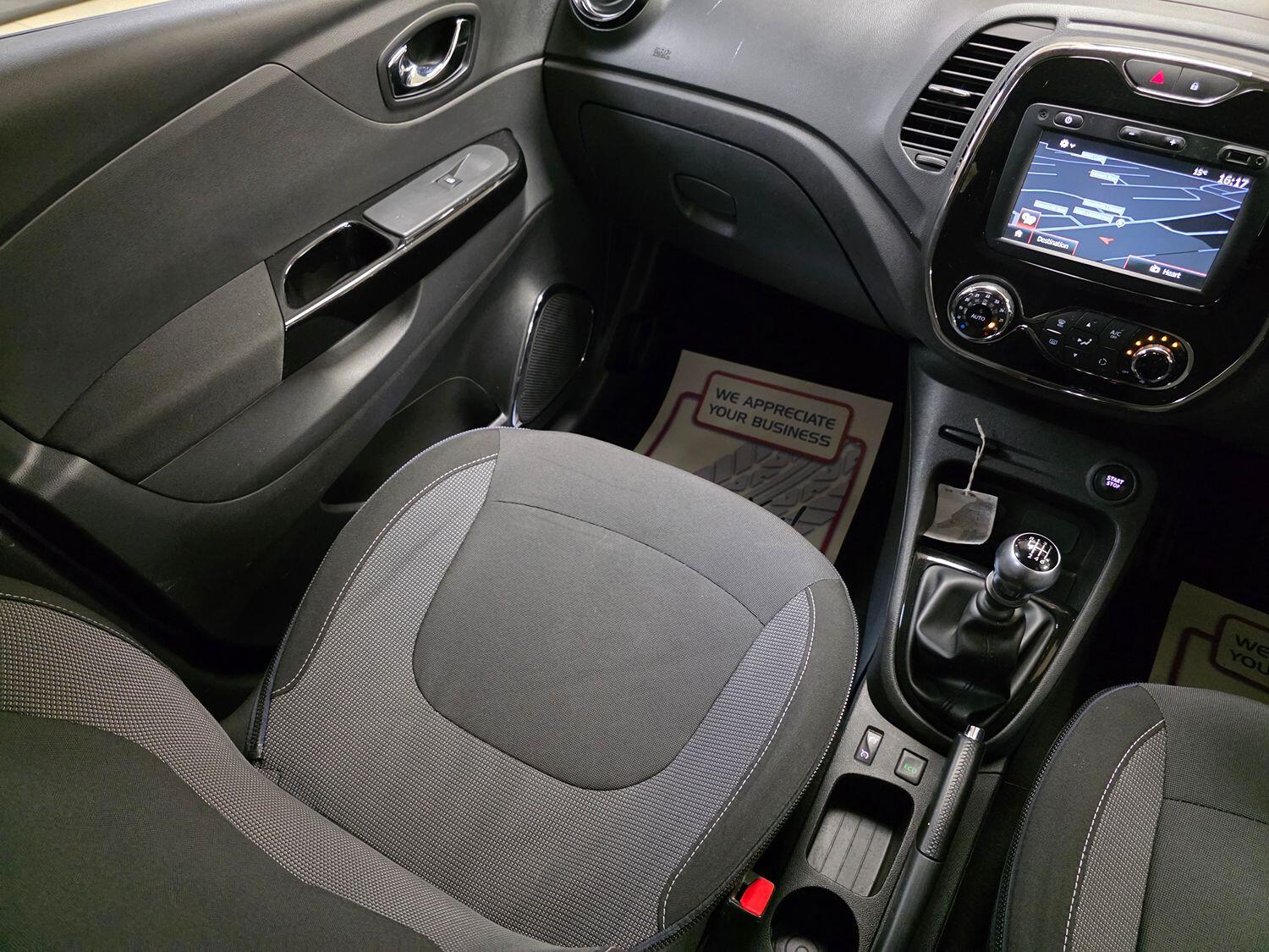 Used Renault Captur 2017 for sale - 76793065: Photo 9