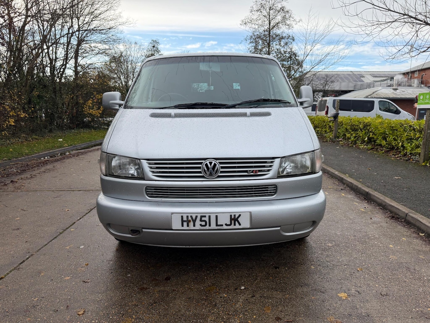 Used Volkswagen Caravelle 2002 for sale - 76824879: Photo 2