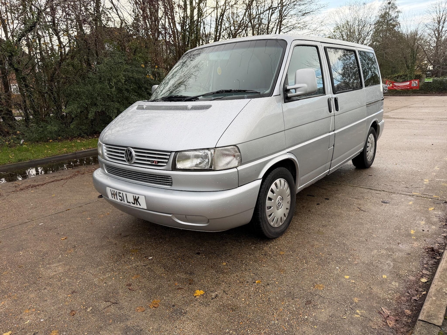 Used Volkswagen Caravelle 2002 for sale - 76824879: Photo 3