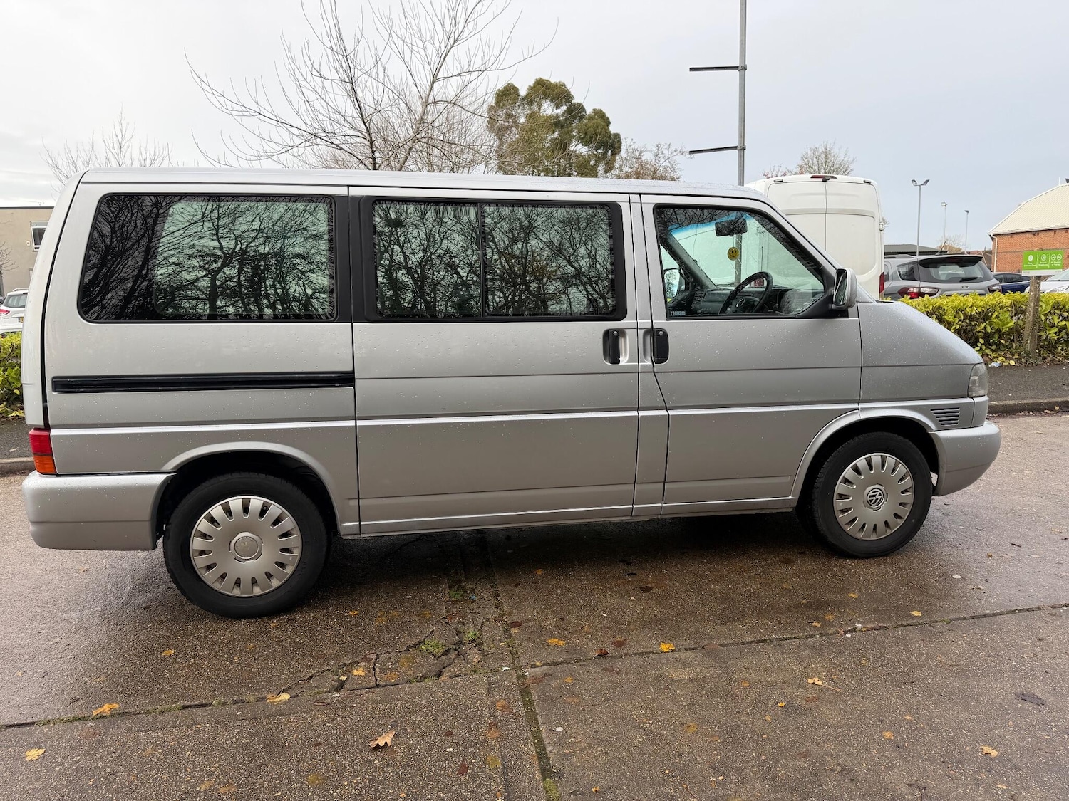 Used Volkswagen Caravelle 2002 for sale - 76824879: Photo 8