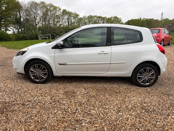 Used Renault Clio 2011 for sale - 78260299: Photo