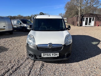Used Vauxhall Combo 2015 for sale - 76671486: Photo