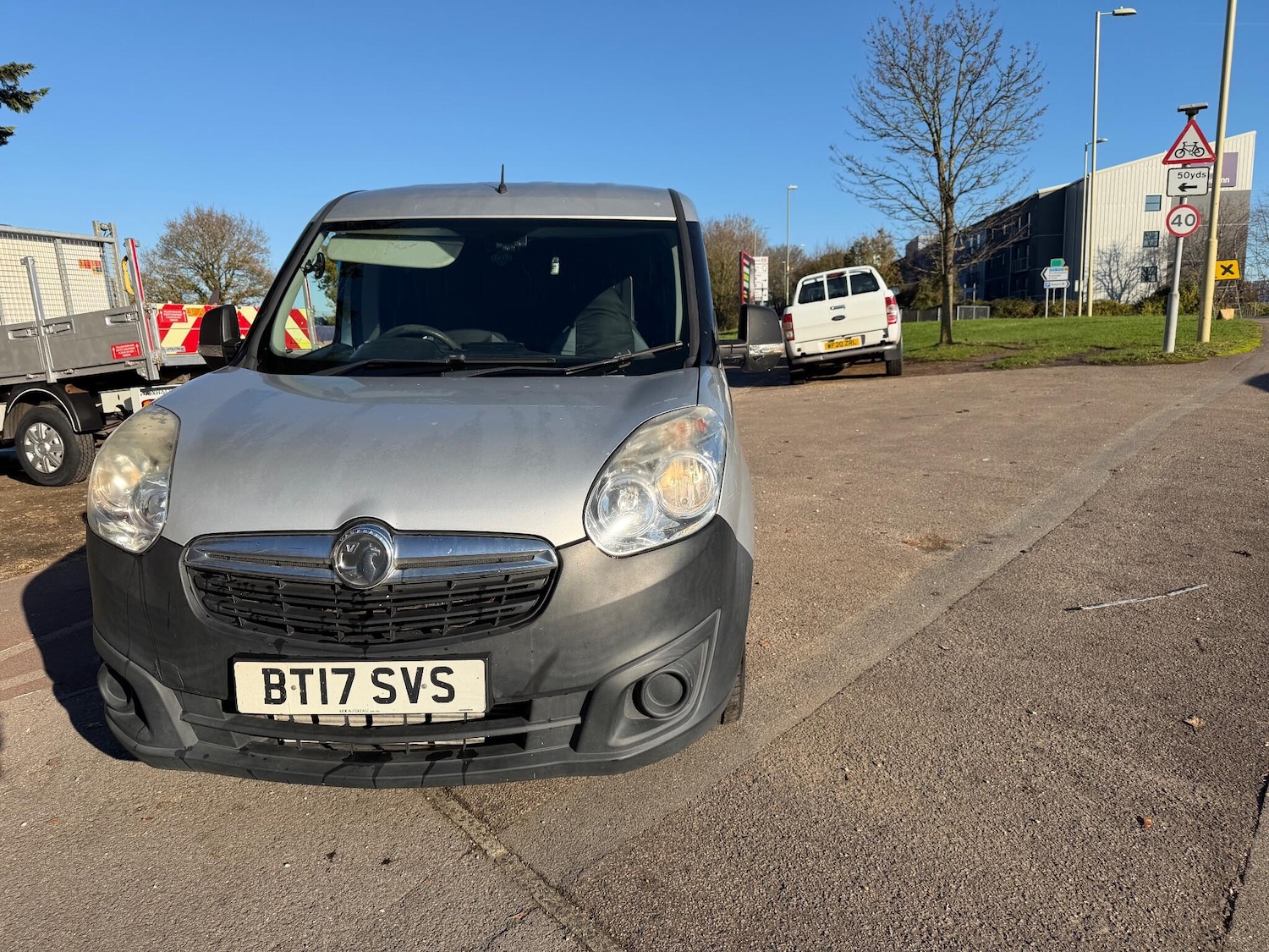 Used Vauxhall Combo 2017 for sale - 76657568: Photo 2