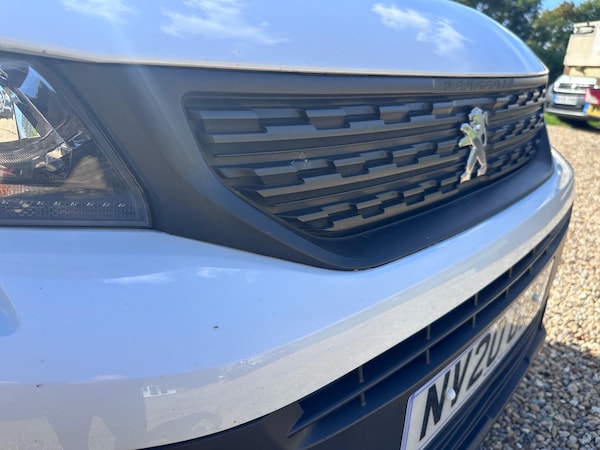 Used Peugeot Partner 2020 for sale - 76136319: Photo 17
