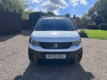 Used Peugeot Partner 2020 for sale - 76136319: Photo 2