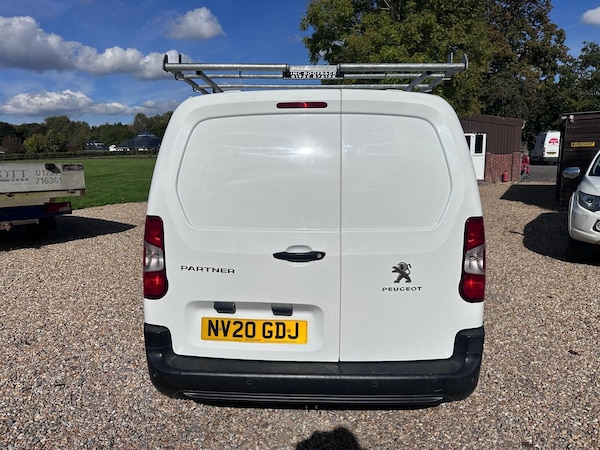 Used Peugeot Partner 2020 for sale - 76136319: Photo 5