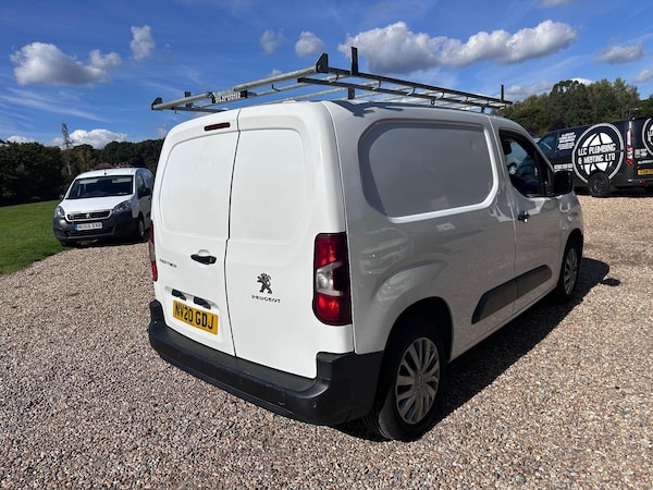 Used Peugeot Partner 2020 for sale - 76136319: Photo 6