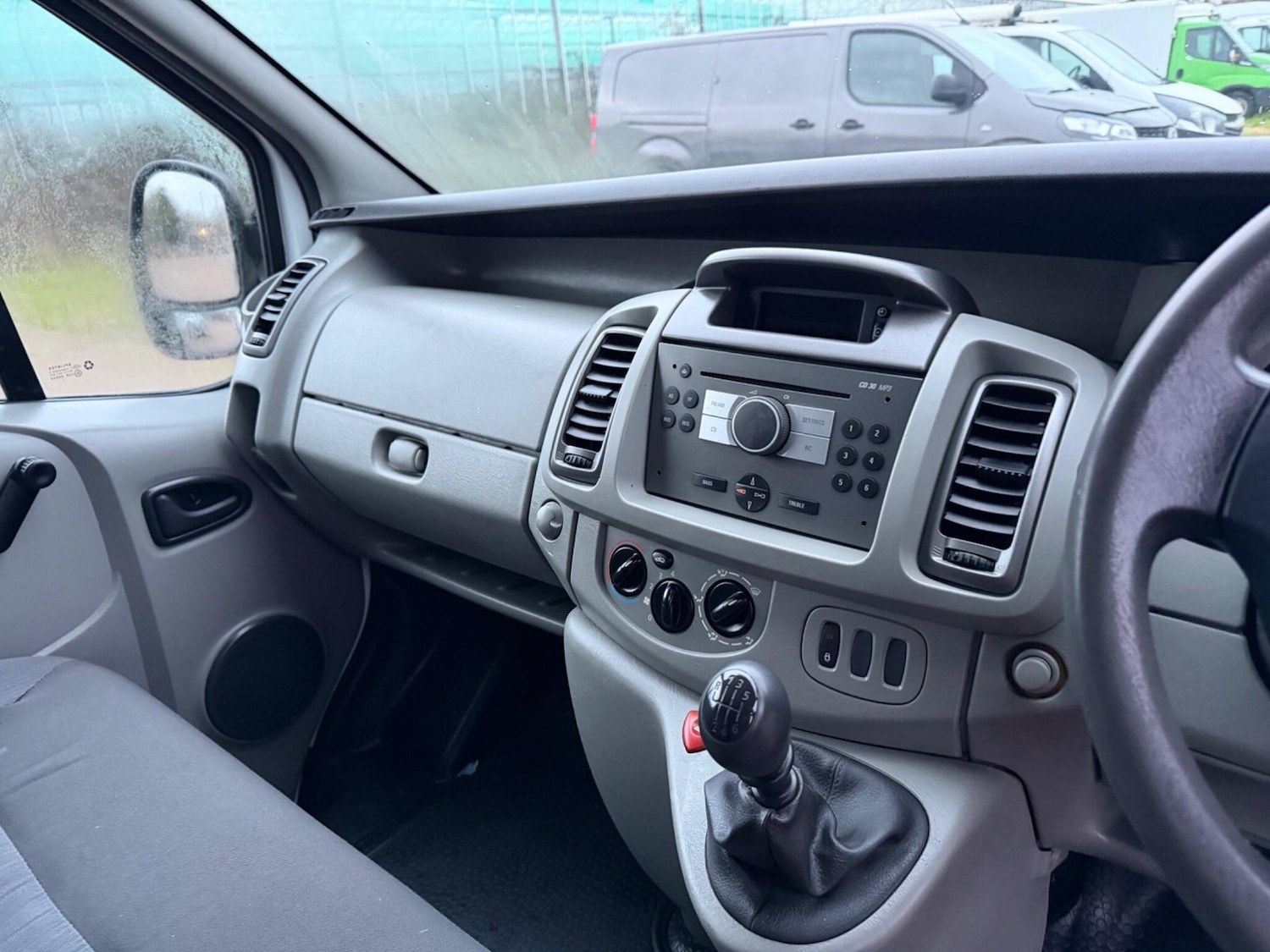 Used Vauxhall Vivaro for sale - 77242423: Photo 10