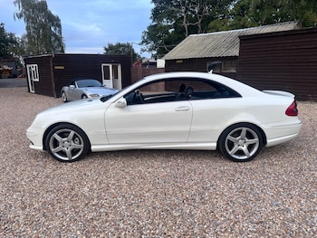 Used Mercedes-Benz CLK 2008 for sale - 75989874: Photo