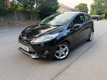 Used Ford Fiesta 2011 for sale - 78934980: Photo