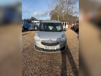 Used Vauxhall Combo 2017 for sale - 77155289: Photo