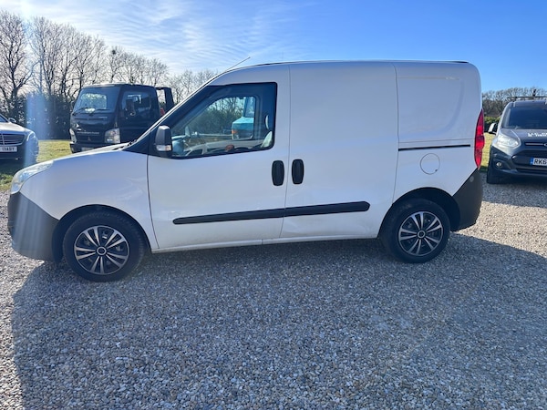Used Vauxhall Combo 2015 for sale - 76167305: Photo 4