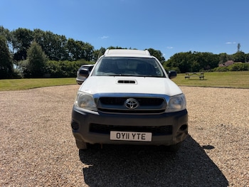 Used Toyota Hilux 2011 for sale - 79201567: Photo