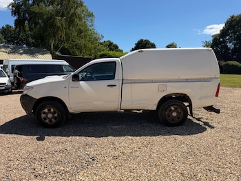 Used Toyota Hilux 2011 for sale - 79201567: Photo
