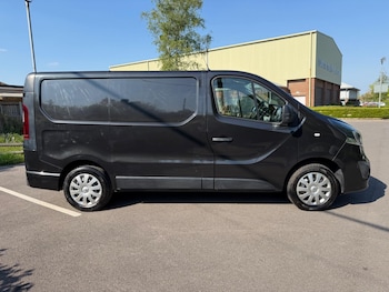 Used Vauxhall Vivaro 2018 for sale - 78404310: Photo