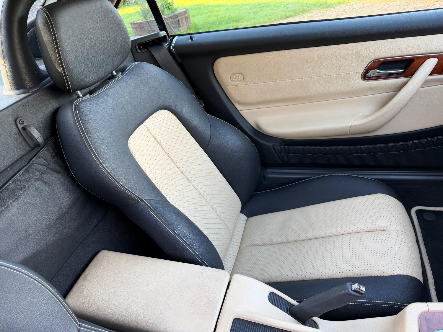 Used Mercedes-Benz SLK 2002 for sale - 76370452: Photo 12