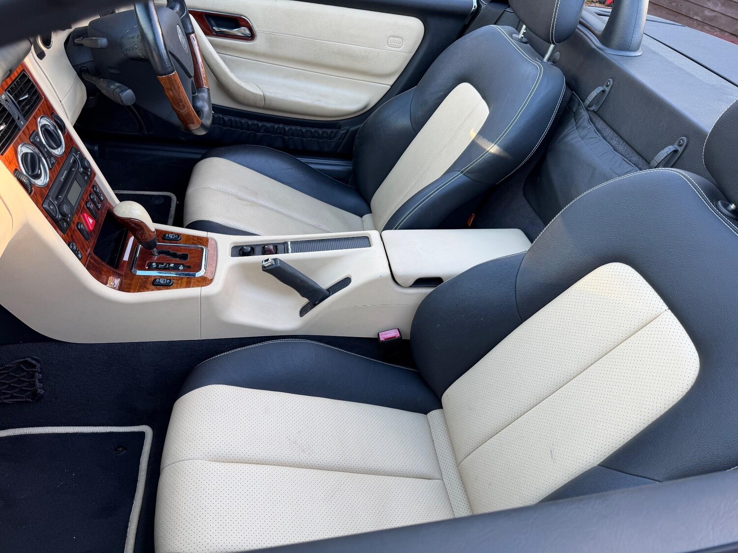 Used Mercedes-Benz SLK 2002 for sale - 76370452: Photo 18