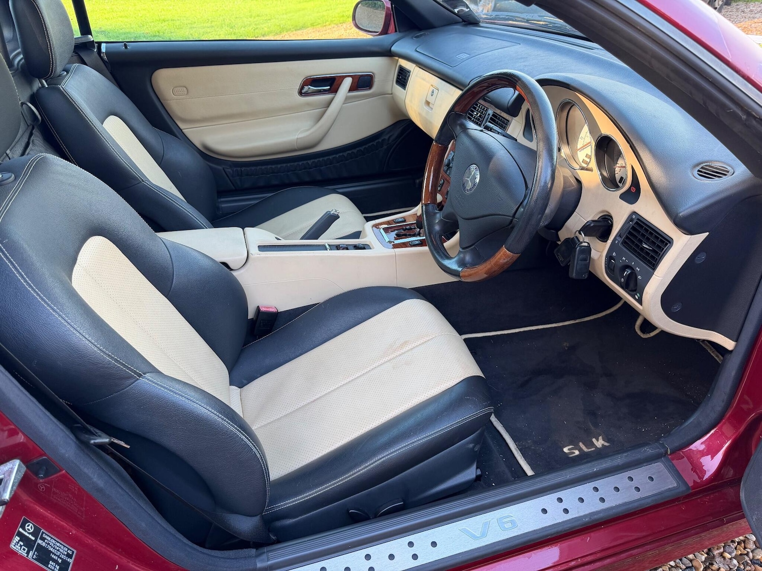 Used Mercedes-Benz SLK 2002 for sale - 76370452: Photo 9