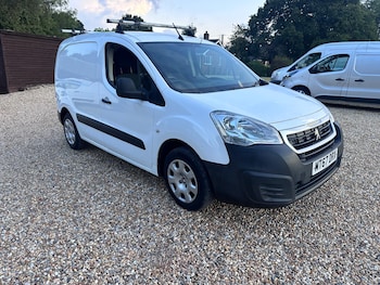 Used Peugeot Partner 2017 for sale - 75463728: Photo