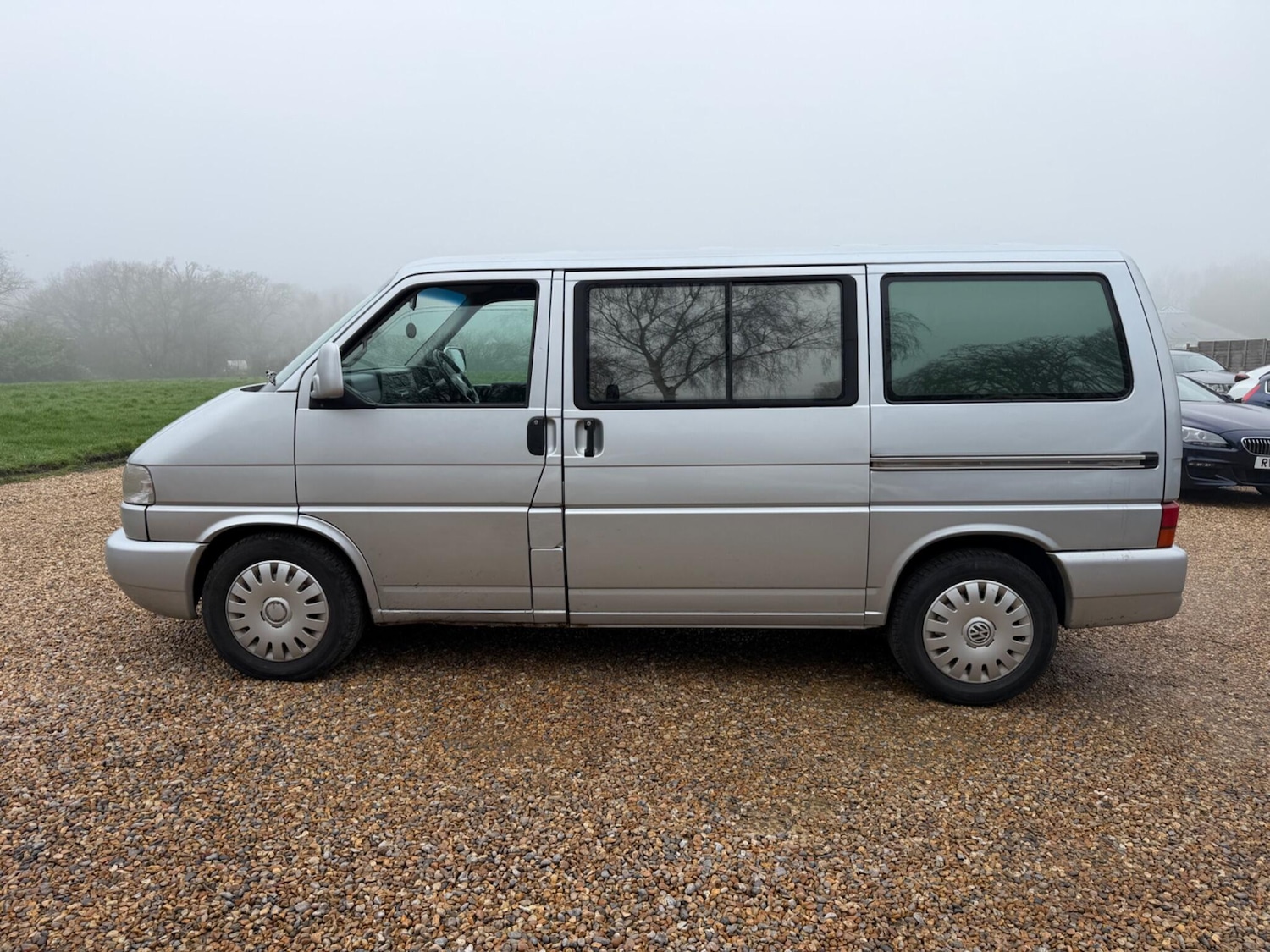 Used Volkswagen Caravelle for sale - 78116549: Photo 4