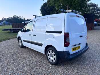 Used Peugeot Partner 2017 for sale - 75023198: Photo