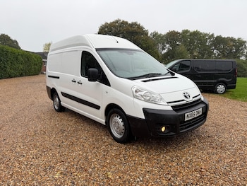 Toyota ProAce feature image