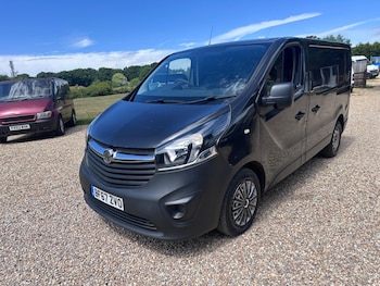 Used Vauxhall Vivaro 2017 for sale - 75127041: Photo