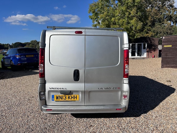 Used Vauxhall Vivaro 2013 for sale - 76121644: Photo 6