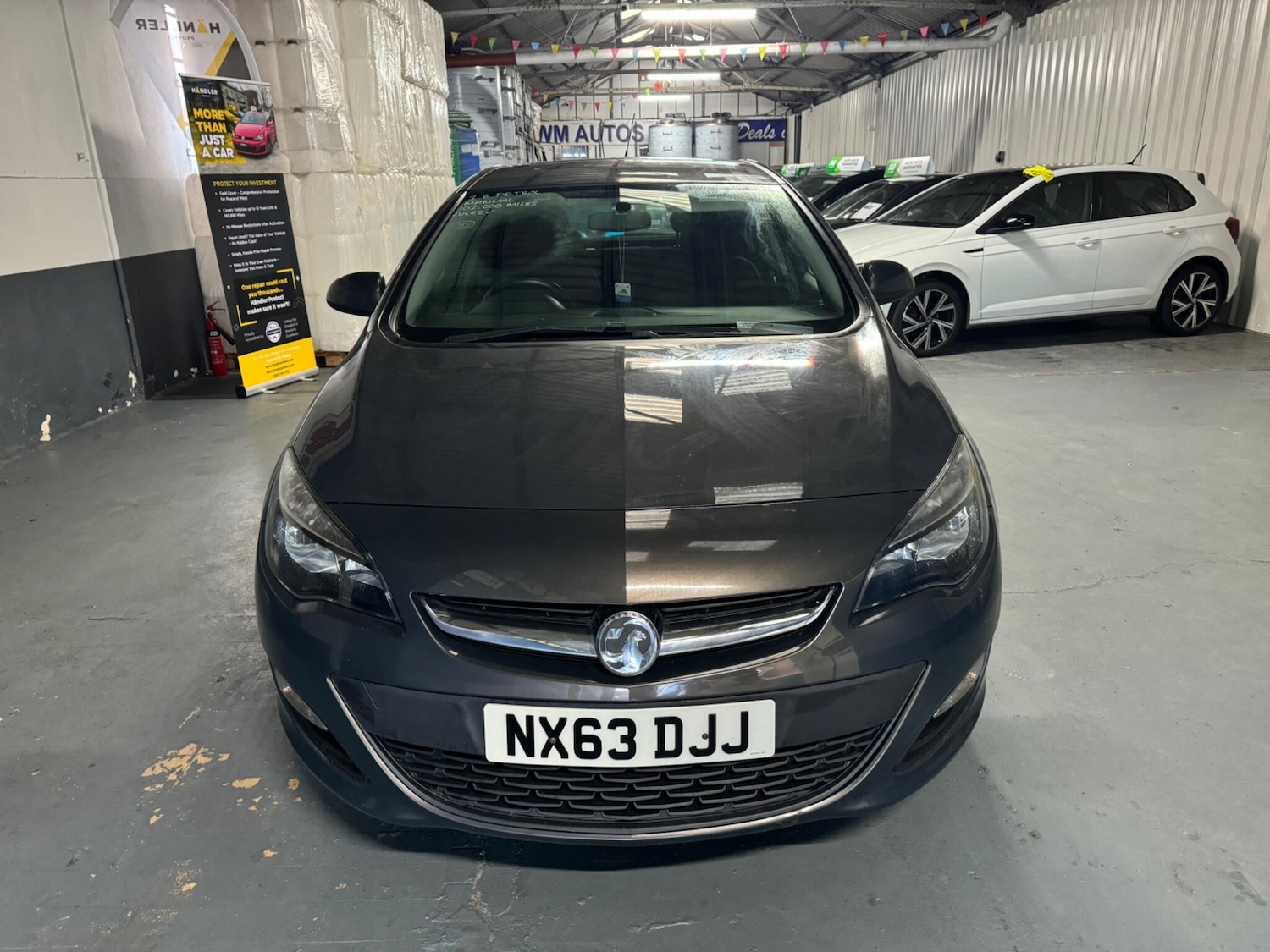 Used Vauxhall Astra 2013 for sale - 76942403: Photo 2