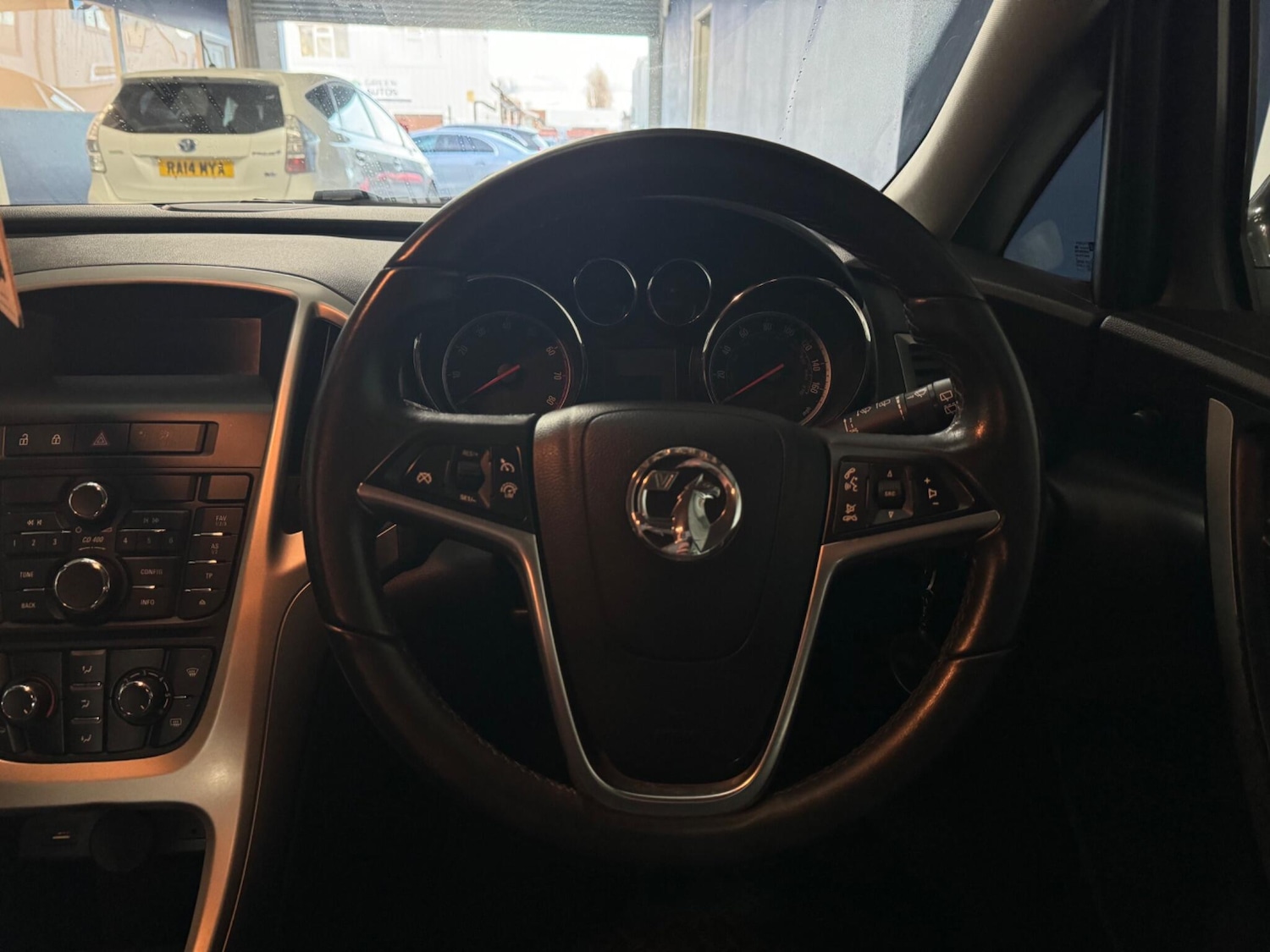 Used Vauxhall Astra 2013 for sale - 76942403: Photo 25