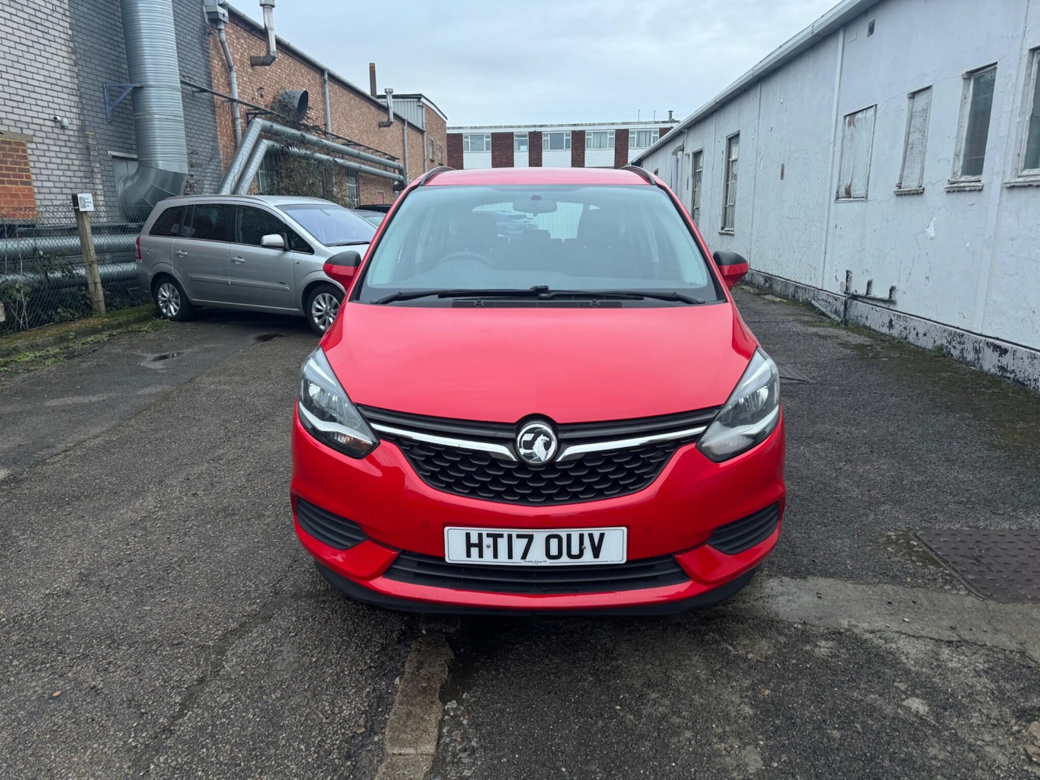 Used Vauxhall Zafira 2017 for sale - 77400823: Photo 2
