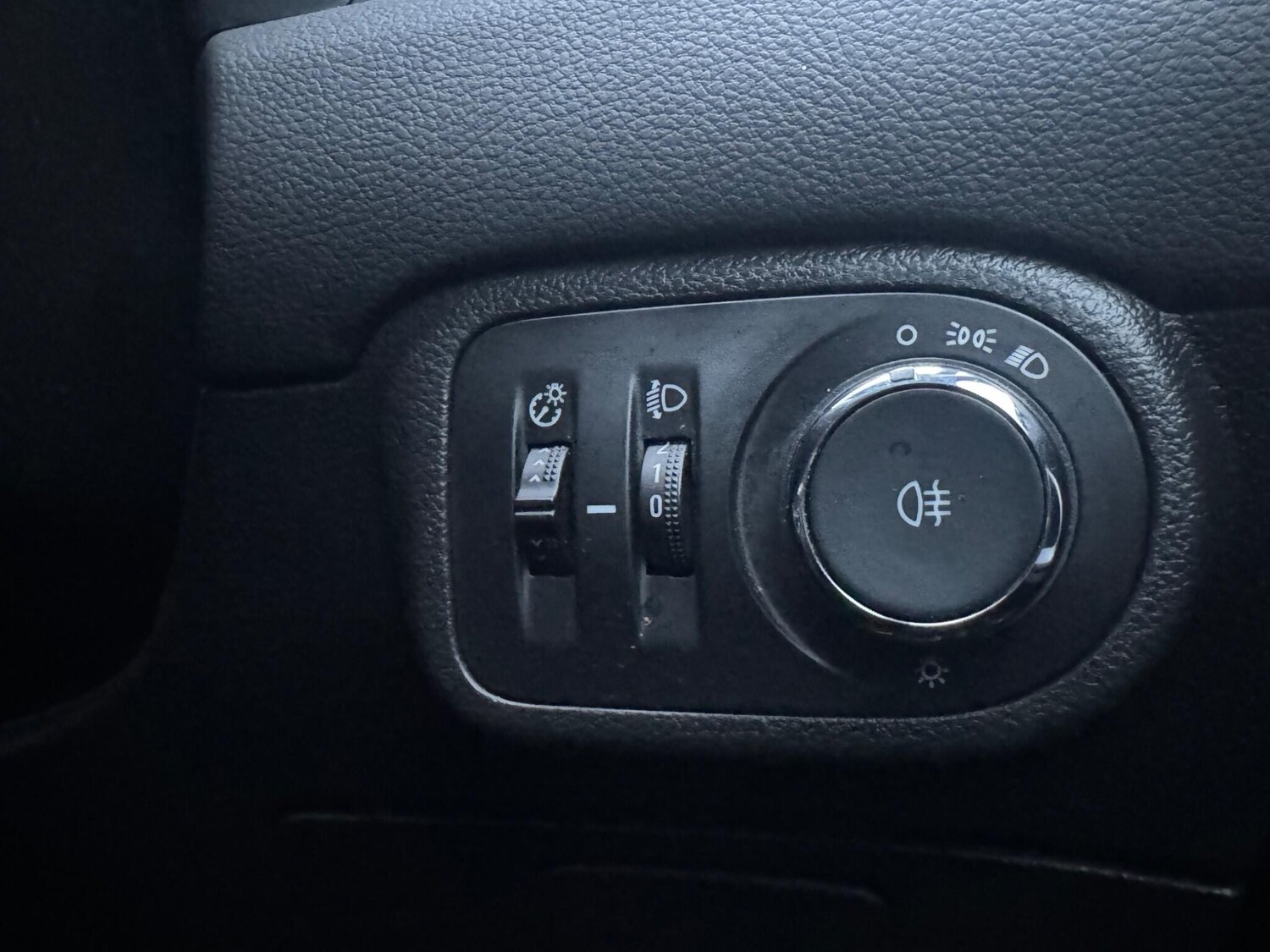 Used Vauxhall Zafira 2017 for sale - 77400823: Photo 23