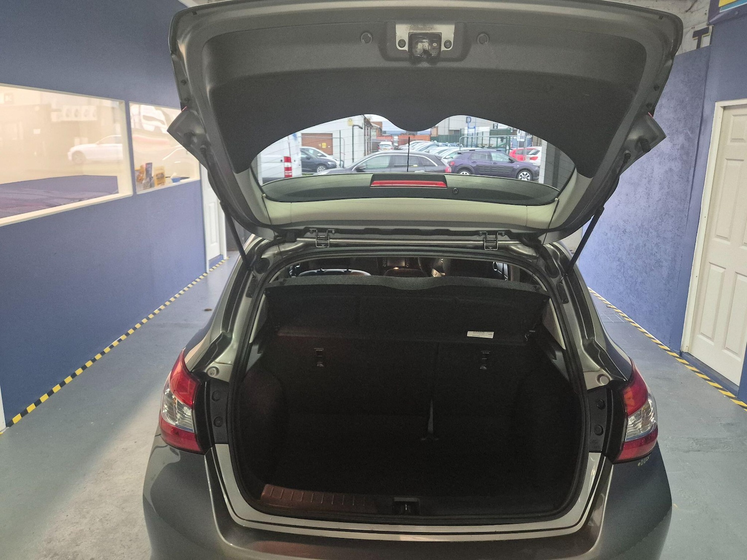 Used Nissan Pulsar 2017 for sale - 76688847: Photo 34