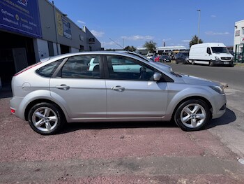 Used Ford Focus 2010 for sale - 78416740: Photo