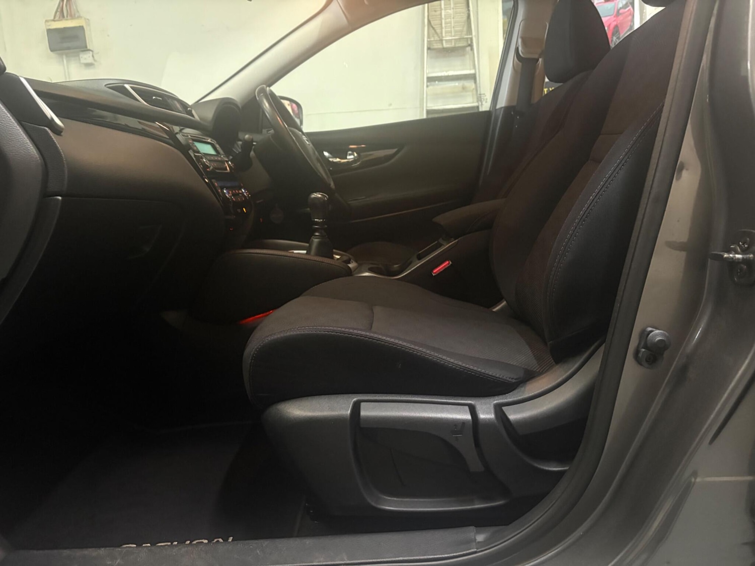 Used Nissan Qashqai 2014 for sale - 76849613: Photo 25