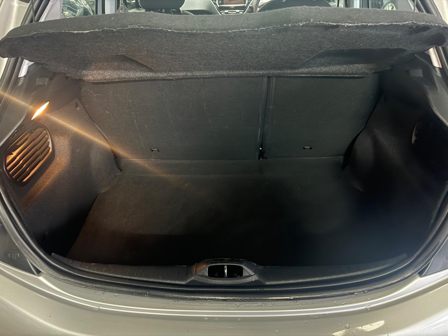 Used Peugeot 208 2016 for sale - 77108815: Photo 24