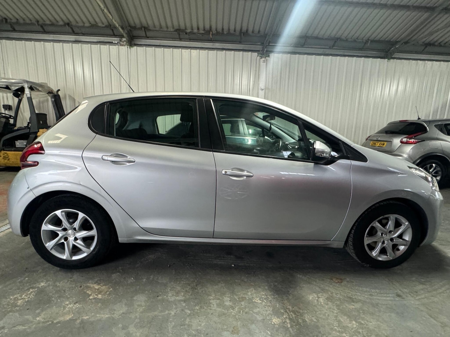 Used Peugeot 208 2016 for sale - 77108815: Photo 7