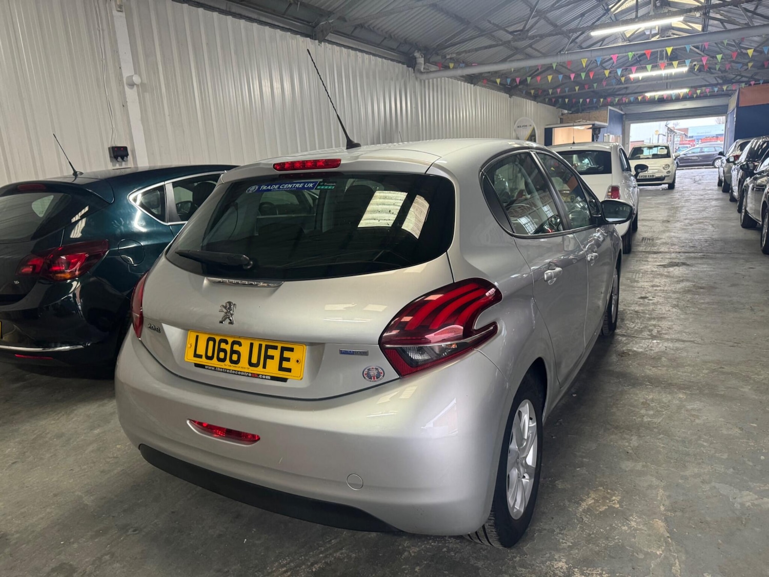 Used Peugeot 208 2016 for sale - 77108815: Photo 8
