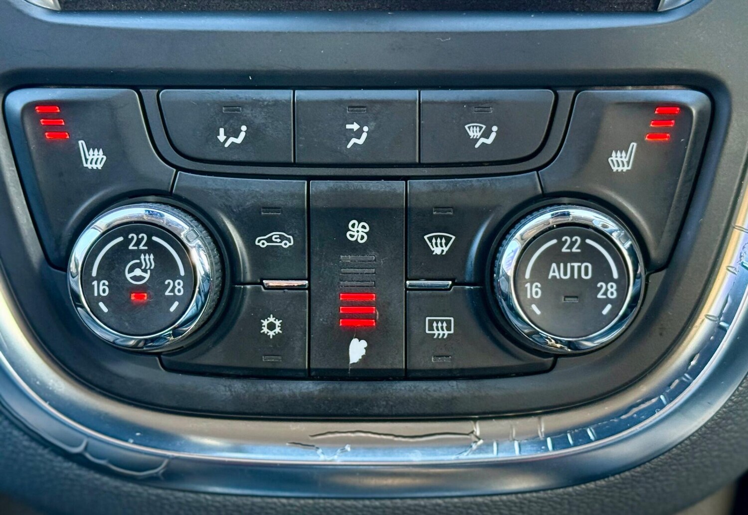 Used Vauxhall Mokka 2016 for sale - 77838663: Photo 45